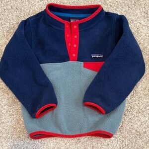 Patagonia boys size 4T navy and Gray Fleece with Red Trim
